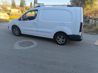 Citroen Berlingo 2019 1.6 HDI DIESEL-thumb-9