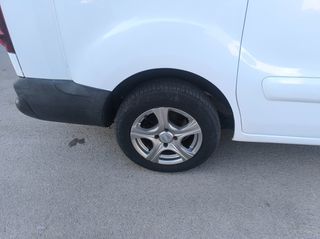 Citroen Berlingo 2019 1.6 HDI DIESEL-thumb-26