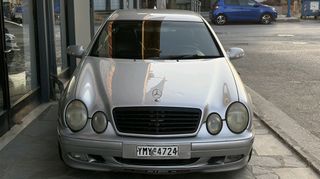 Mercedes-Benz CLK 200 2002 Kompressor Coupé Elegance-thumb-2