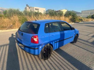 Volkswagen Polo 2002-thumb-4