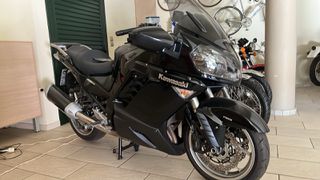 Kawasaki GTR 1400 2010