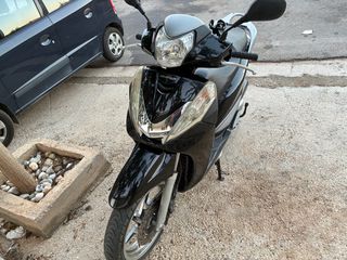 Honda SH 300i 2011-thumb-1