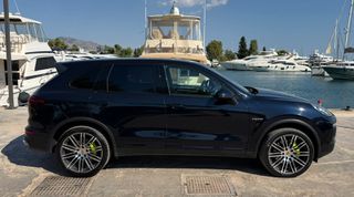 Porsche Cayenne 2016 S E-HYBRID-thumb-1