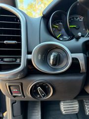 Porsche Cayenne 2016 S E-HYBRID-thumb-23