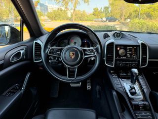 Porsche Cayenne 2016 S E-HYBRID-thumb-25