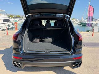 Porsche Cayenne 2016 S E-HYBRID-thumb-11