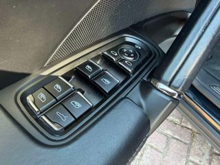 Porsche Cayenne 2016 S E-HYBRID-thumb-38