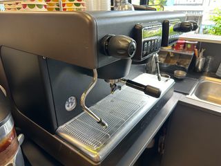 ΠΩΛΕΙΤΑΙ ΕΠΑΓΓΕΛΜΑΤΙΚΗ ΚΑΦΕΤΙΕΡΑ ESPRESSO 2 GROUP-thumb-2