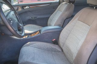 Mercedes-Benz CLK 230 2004-thumb-3