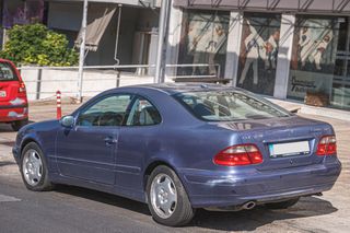 Mercedes-Benz CLK 230 2004-thumb-10