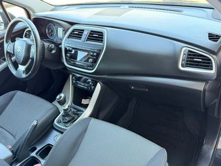 Suzuki SX4 2015 1.6D GLX 4WD-thumb-11