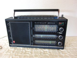 Grundig Satellit 2000. Made in Germany.-thumb-3