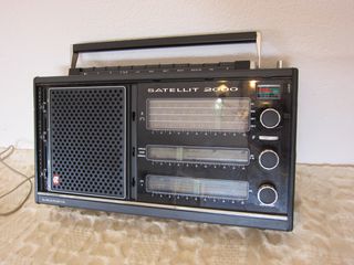 Grundig Satellit 2000. Made in Germany.-thumb-7