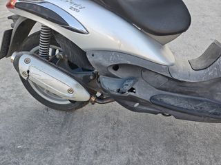 Piaggio Beverly 250 S 2005-thumb-3