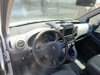 Peugeot Partner 2015-thumb-9