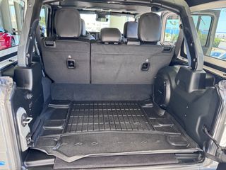 Jeep Wrangler 2024 SAHARA EDITION PLUG IN HYBRID-thumb-10