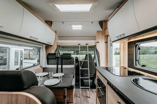 Sunlight 2023 Adventure A70 Solar/AC-thumb-3