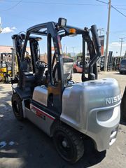 Nissan 2011 YG1D2A32Q-thumb-4