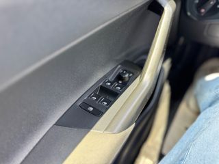 Volkswagen Polo 2021-thumb-17