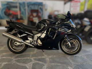 Honda CBR 1100 XX Super Blackbird 2000-thumb-2