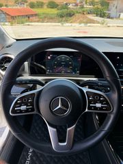 Mercedes-Benz A 220 2020-thumb-8