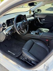 Mercedes-Benz A 220 2020-thumb-9