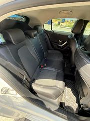 Mercedes-Benz A 220 2020-thumb-13