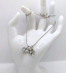 ΑΤΣΑΛΙΝΟ ΚΟΛΙΕ ΜΕ CHARMS Α9026 ΤΙΜΗ