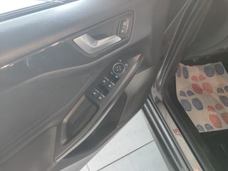 Ford Focus 2020 St Line 1.0 125Hp-thumb-21