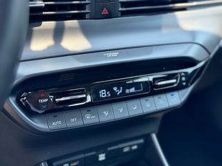 Hyundai i 20 2023 ΠΡΟΣΦΟΡΑ ΣΕΠΤΕΜΒΡΙΟΥ Πλούσια Έκδοση! Πρώτο Χέρι!-thumb-23