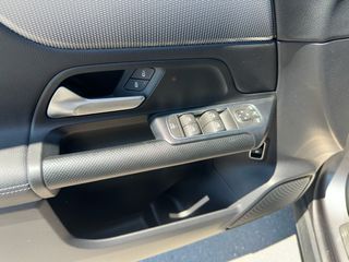 Mercedes-Benz GLA 250 2021 GLA 250e 218HP 8DCT-thumb-11