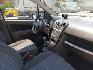 Suzuki Splash 2013-thumb-15