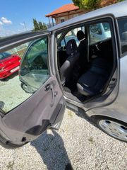 Mercedes-Benz A 140 2004-thumb-12