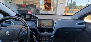Peugeot 2008 2018 1.2 PURETECH 110 ALLURE-thumb-15