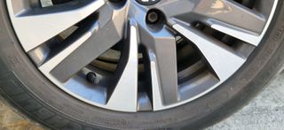 Peugeot 2008 2018 1.2 PURETECH 110 ALLURE-thumb-12