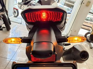 Kawasaki KLE 500 2026 SE-thumb-6