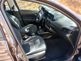 Fiat Tipo 2023 CROSS-thumb-10