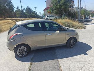 Lancia Ypsilon 2012 ORO MULTIAIR-thumb-3
