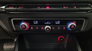 Audi A3 2015 1.4 TFSI Ambiente | ΕΩΣ 5 ΕΤΗ ΕΓΓΥΗΣΗ-thumb-25
