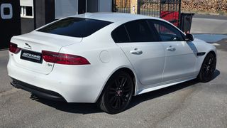 Jaguar XE 2019 R SPORT-thumb-13