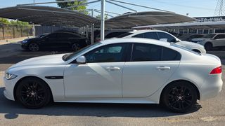 Jaguar XE 2019 R SPORT-thumb-19