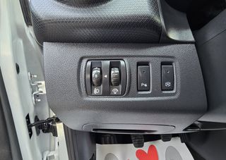 Renault Clio 2017 90PS*ΟΘΟΝΗ*NAVI*ΚΑΜΕΡΑ*ΤΗΛΕΦΩΝΟ*16ΑΡΕΣ ΖΑΝΤΕΣ*ΔΕΣ ΤΟ VIDEO*-thumb-44