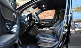 Mercedes-Benz GLC 300 2021 de-AMG PACKET-4MATIC-9G-NIGHT PACKET-thumb-15