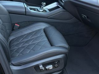 Bmw X6 2023 40d M Packet xDrive / Panorama-thumb-31