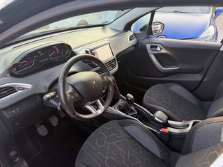 Peugeot 2008 2016 1.6 BLUEHDI-thumb-16