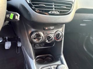 Peugeot 2008 2016 1.6 BLUEHDI-thumb-23