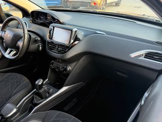 Peugeot 2008 2016 1.6 BLUEHDI-thumb-28