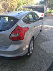 Ford Focus 2013-thumb-8
