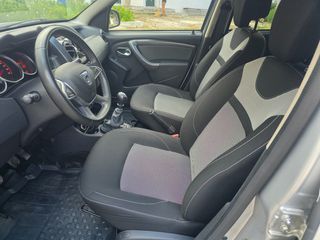 Dacia Duster 2017 4X4 DIESEL-thumb-7