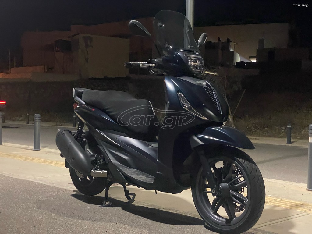 Piaggio Beverly 300 2021 BEVERLY HPE 300s